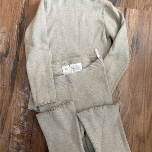 H&M Ribbed Knit Lounge Set in Light Gray